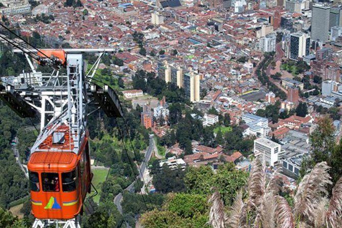 Gold Museum and Monserrate Private Half-Day Tour - Stop 1, Mount Monserrate and the first big views