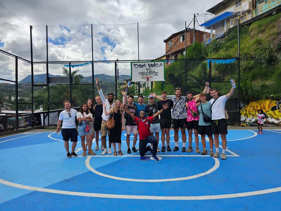 Graffiti Tour comuna 13 and cable car (made by local guides) - Starting at San Javier Metro, then letting the neighborhood set the pace