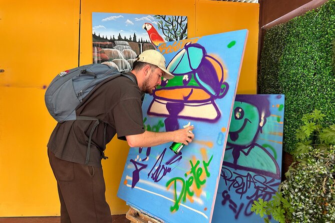Graffiti tour in Ciudad Bolívar - Portal Tunal transfer: the move from central Bogotá into Ciudad Bolívar