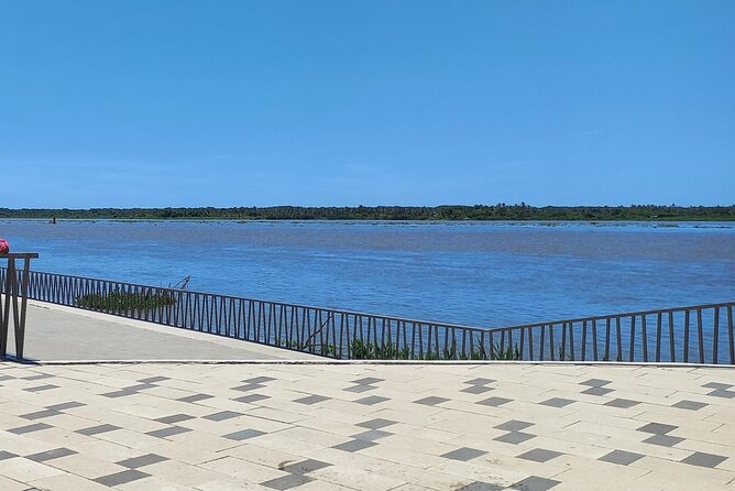 Gran Malecón, Carnaval Museum and Downtown Barranquilla City Tour 6H - Getting your bearings with San Nicolás Square and Paseo Bolívar