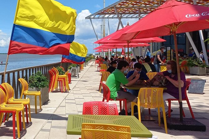 Gran Malecón, Carnaval Museum and Downtown Barranquilla City Tour 6H - The guide makes the day: hydration, pacing, and real flexibility