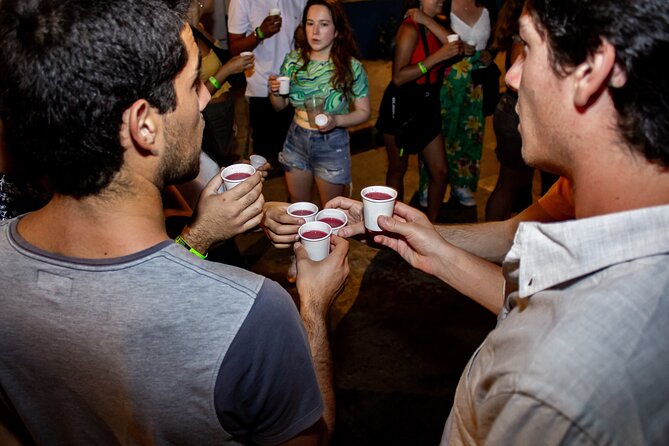 Group Night Experience: Cartagena's Best Pub Crawl all included! - Alcohol, drinks, and how to think about the included value