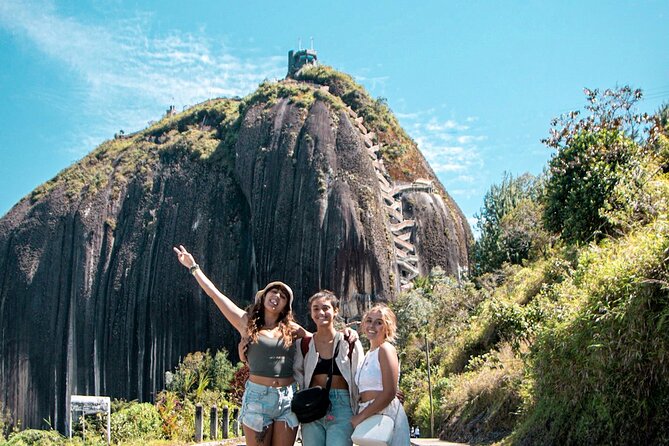 Guatape and El Peñol Rock Tour: Private or Shared - Entering the day from Medellín, pickup that sets the tone