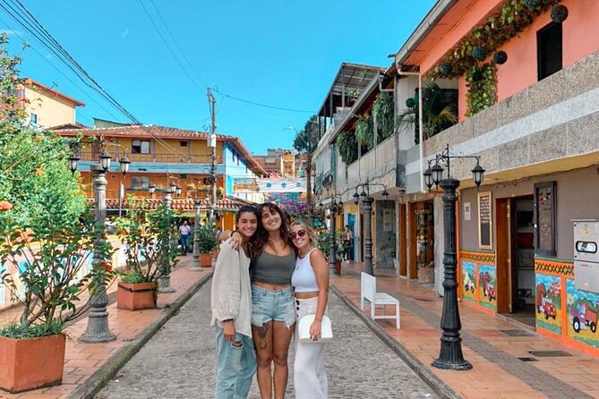 Guatape and El Peñol Rock Tour: Private or Shared - Climbing Piedra del Peñol, 600-plus steps and the payoff