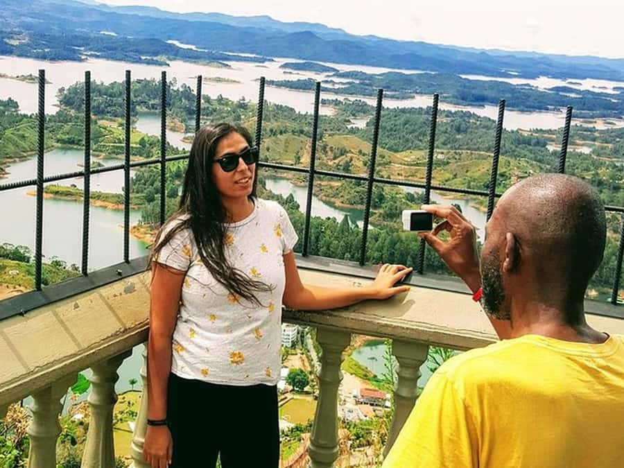 Guatapé & Coffee Farm, all in one day - Price and logistics: what you’re really paying for