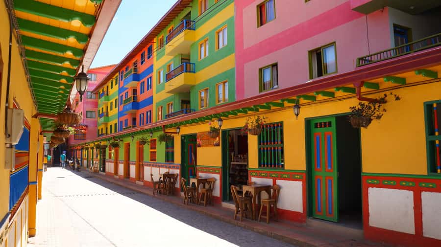 Guatape Coffee Villa including Rock Town & Waterfall - Small Watch-Fors That Make the Day Better
