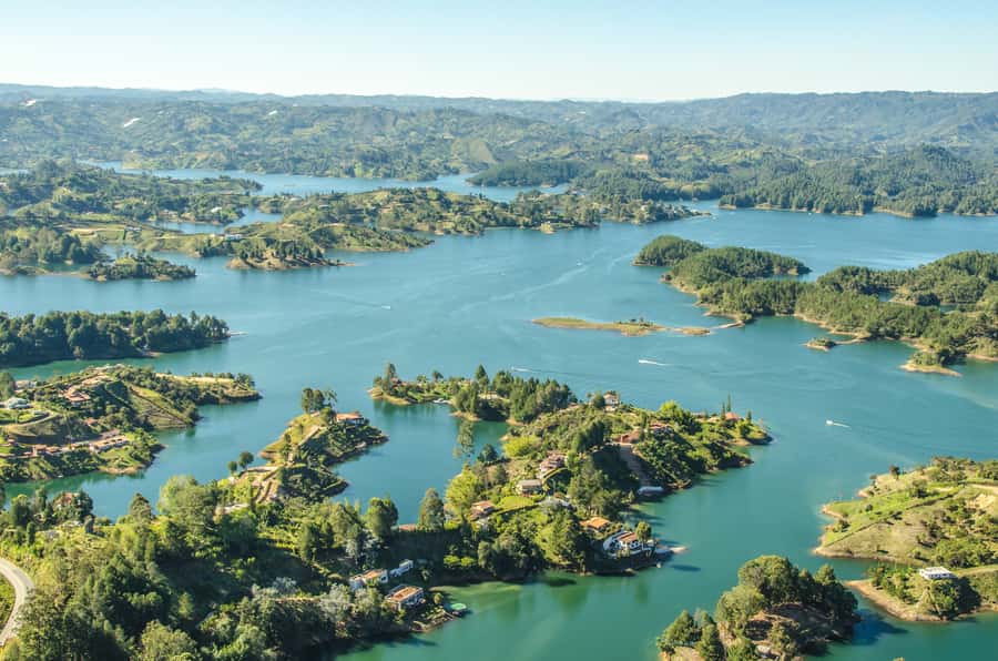 Guatapé: Day trip with Transport, Food & Boat - Breakfast and Lunch: Included Food That Makes the Day Easier