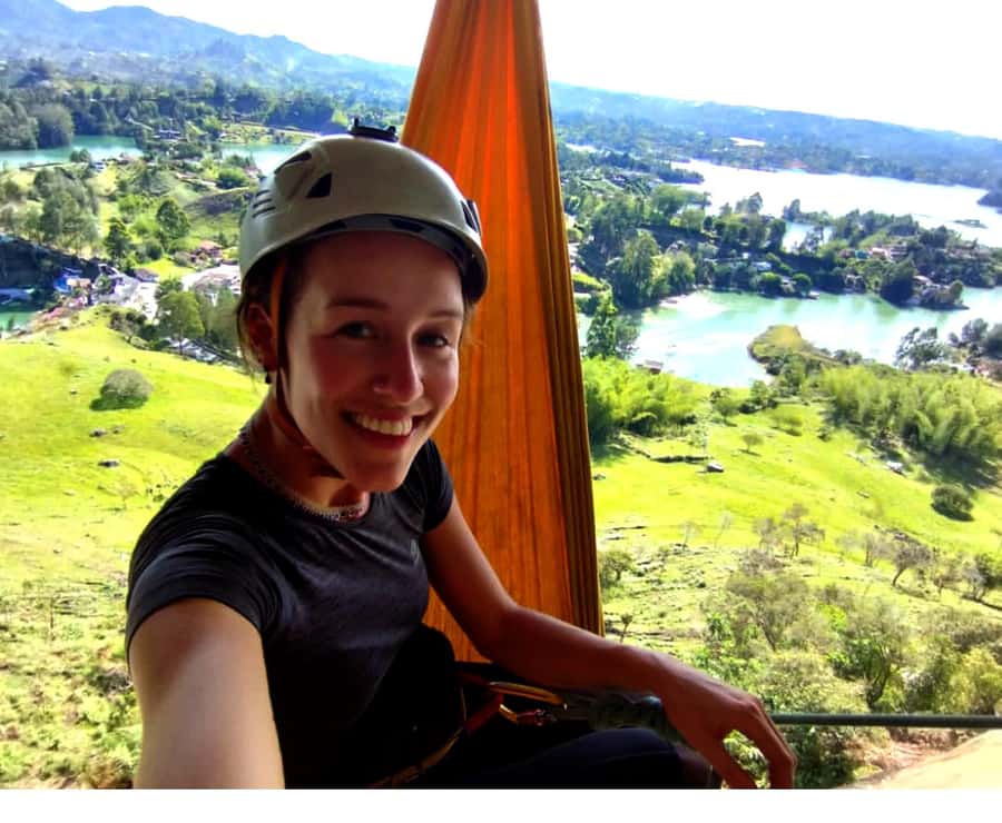 Guatapé: Iconic rock climbing for beginners and experts. - Via ferrata at 30 meters, for a more guided kind of thrill