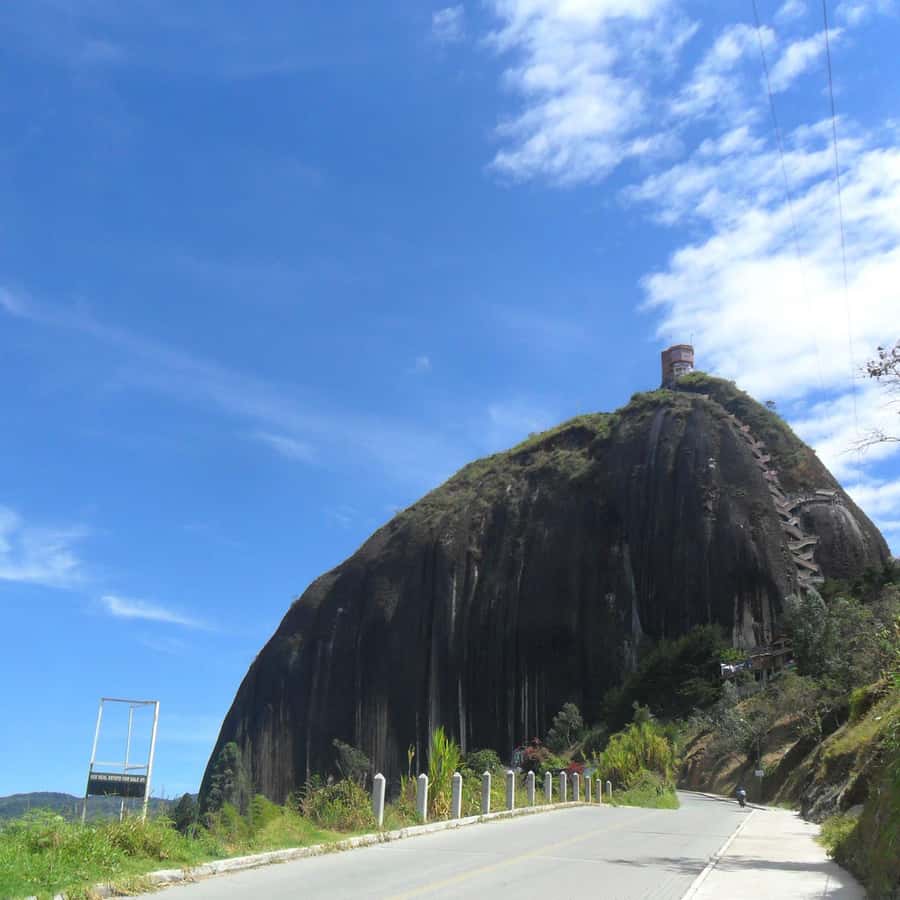 Guatapé & Peñol Rock Day Group Tour - Rionegro and Marinilla: Where the day starts in Antioquia