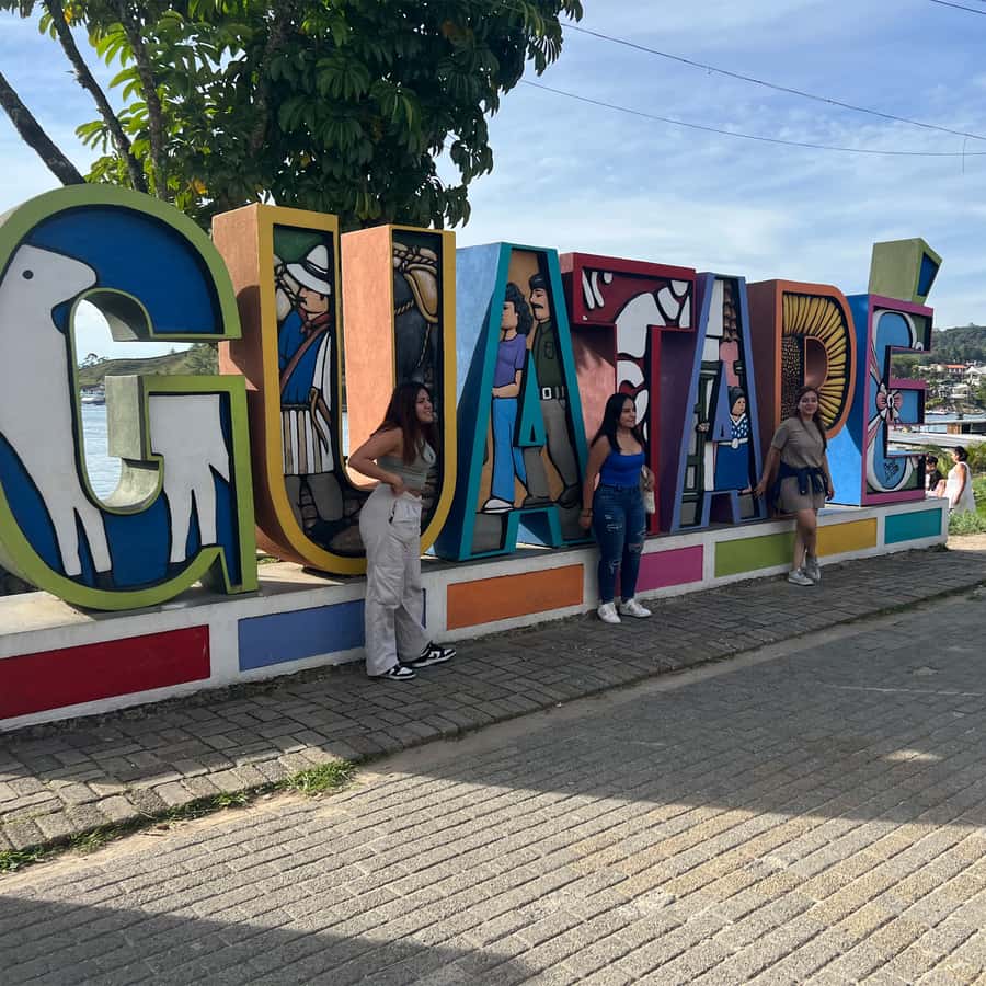 Guatapé & Peñol Rock Day Group Tour - Should you book this Guatapé and Peñol Rock day tour?