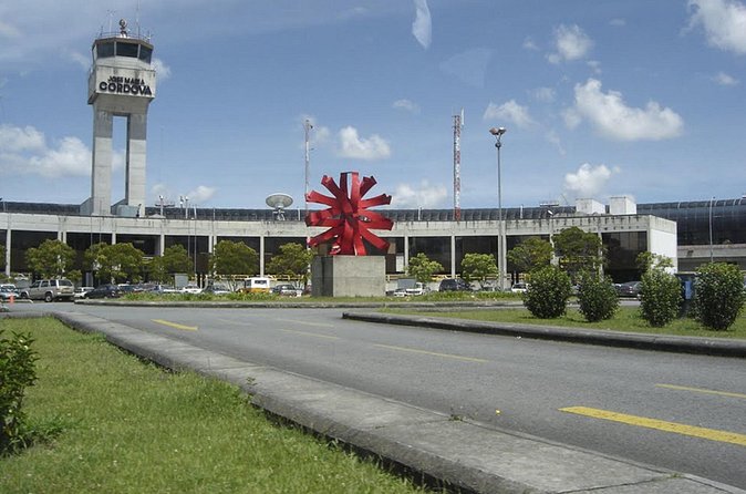 Guatapé Private Transfer: José María Córdova Airport - Price and Value: Is $48 per Person a Good Deal?