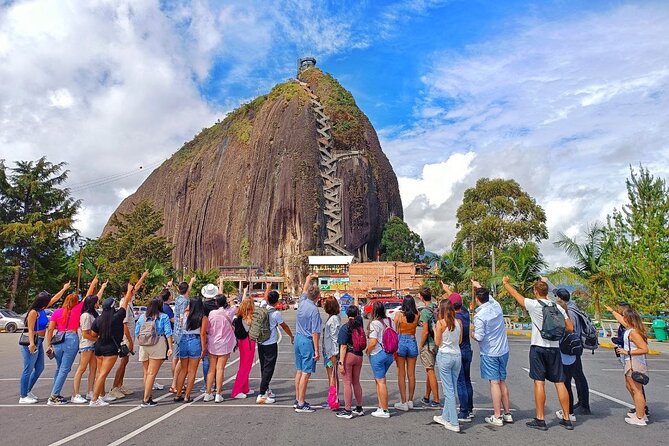Guatapé Tour: Piedra del Peñol with Boat Tour, Breakfast, Lunch - Climbing El Peñol: Ticket Rules and What to Wear