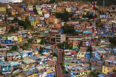 Guided Tour of Comuna 13 Medellín with Snacks Included