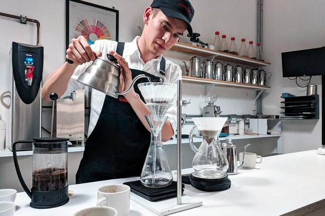 Half-Day Coffee Tour: From the Seed to the Cup, Farm & roastery - Stop 1 tasting tip: connect what you see to what you smell