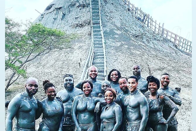 Half day totumo mud volcano and pink sea with lunch - Guides, English explanations, and the real-world tip situation