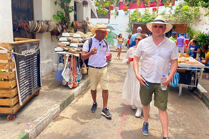 Highlights & Iconic Places Tour! - Getsemani’s Narrow Streets, Colorful Walls, and Local Art