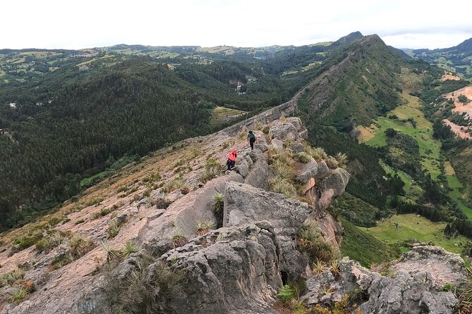 Hike to the Rocky mountains of Sutatausa Private Day Tour - Stop 1: Farallones de Sutatausa Hike and the Frailejon Lesson