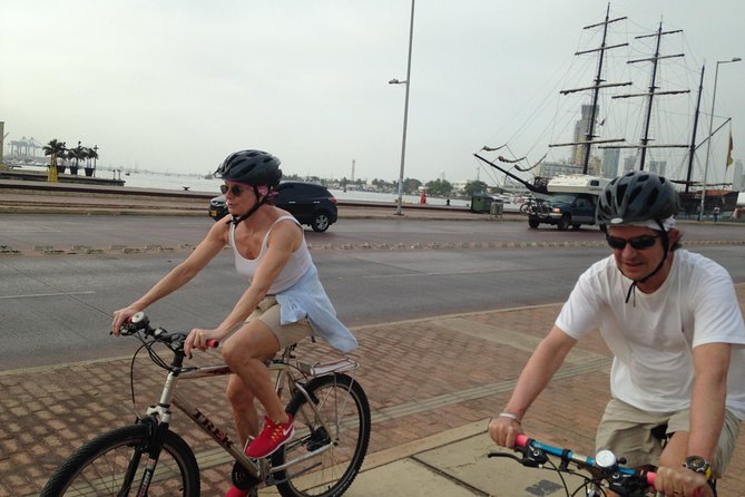 Historic and Movie Bike or Walking Tour - Getting started at Castillogrande and the pirate-battle bay ride