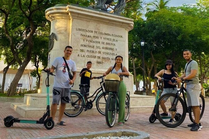 Historic Center Bike Tour - Parque de los Novios: the social hub around evening