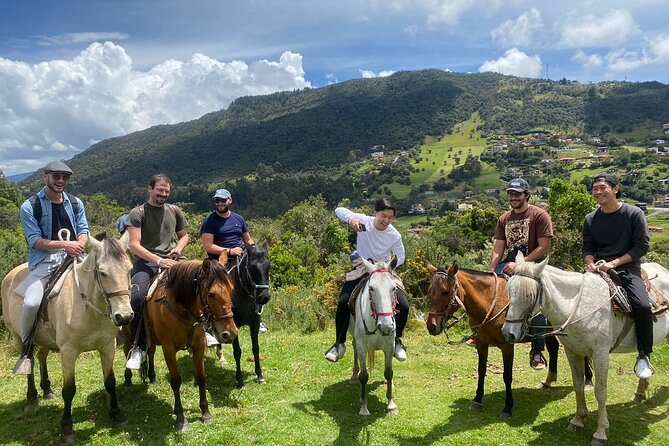 Horseback riding in the Eastern Hill - Group size, guide style, and communication that keeps it smooth