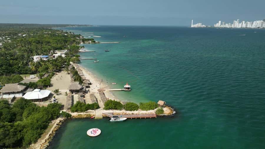 Isla Tierra Bomba beach club: Day Pass with typical food - Beach-club comfort you can actually use: beds, umbrellas, pool, volleyball