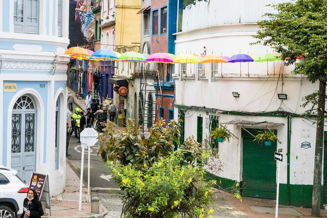 La Candelaria Private Tour Bogotá + Local Lunch + 2 Museums (6 Hrs.) - Can you swap museums? Botero vs. gold, and how customization works
