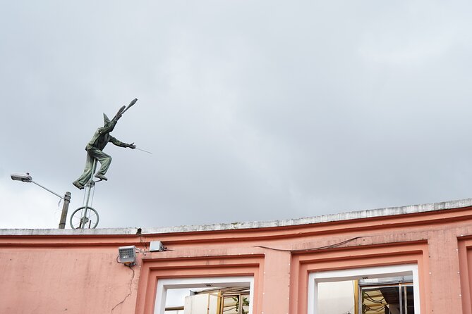 La Candelaria Walking Tour Bogota 3Hr - Plazoleta del Rosario: the founder statue, one of Colombia’s first universities, and emeralds