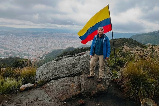 Las Moyas Morning Hike: Bogotá’s Best Skyline View + Local Guide - What to pack for Las Moyas (so you stay comfortable)