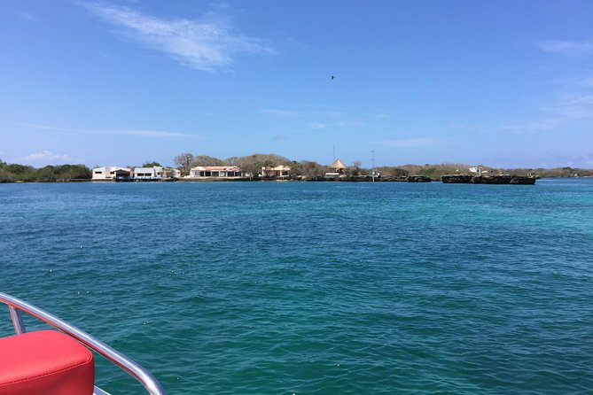 Luxury Private Boat Island Hopping to the Rosario Islands, Baru - Price and value: $899 per group, not per person