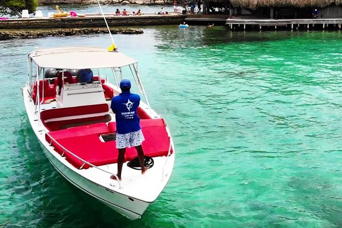 Luxury Private Boat Island Hopping to the Rosario Islands, Baru - Snorkeling gear, safety, and making it beginner-friendly