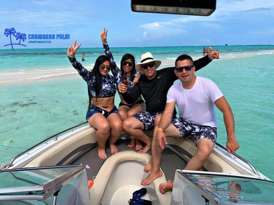 Luxury private tour boat 6 in 1 - Timing: The 1-Hour Duration Versus the Full-Day Hours