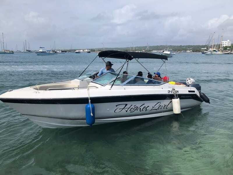 Luxury private tour boat 6 in 1 - Cayo Haynes, Faro Haynes Cay, and Lunch With a View