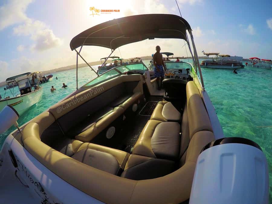 Luxury private tour boat 6 in 1 - Boat Details: What Sporty, Bluetooth-Ready Actually Means