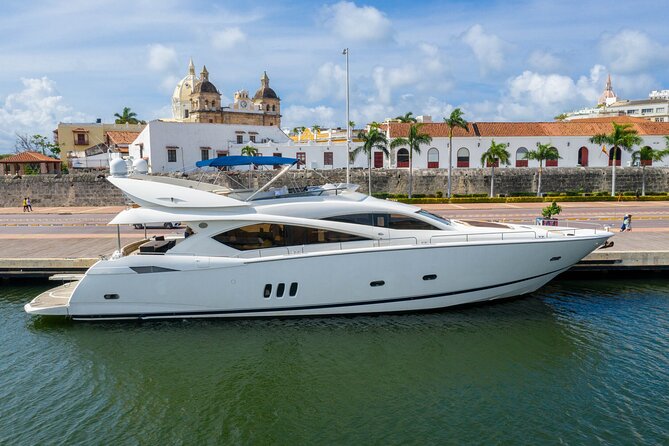 Marlet Sunseeker 82' yacht rental, the largest in Cartagena - Sunseeker Marlet 82 highlights you will actually use