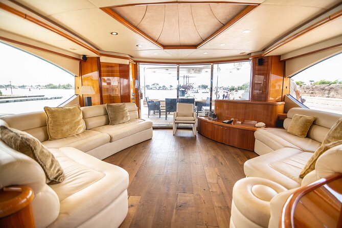 Marlet Sunseeker 82' yacht rental, the largest in Cartagena - Entering the Sunseeker Marlet 82, Cartagena style
