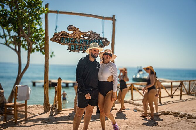 Maximize Your Day: The 5 Essential Stops in the Rosario Islands - Isla Grande at Rosario del Mar Resort Hotel: drinks, facilities, and the relaxed beach rhythm