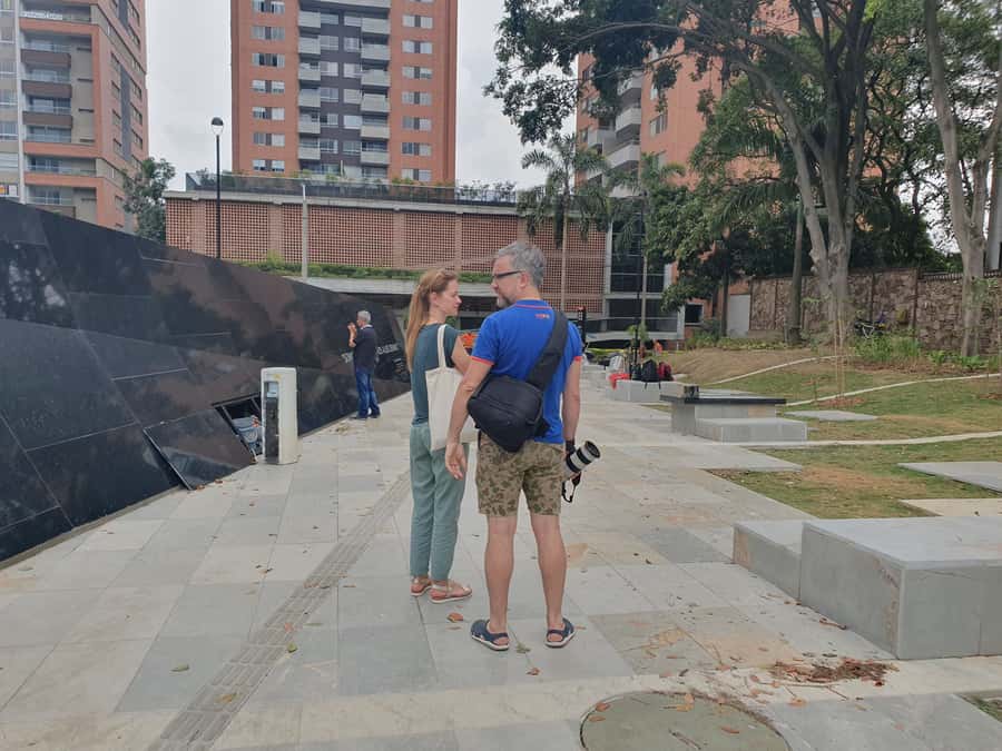 Medellín: 5.5-Hour Guided Private City Tour - Medellín’s contrasts, explained street by street
