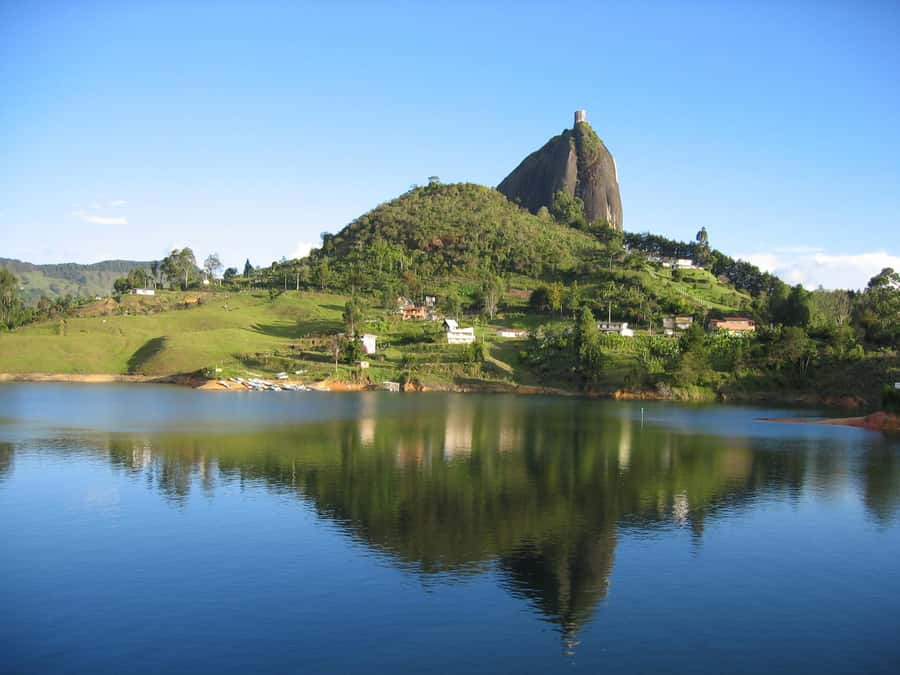 Medellin and Guatape Full Day Pablo Escobar Tour - Key Points Worth Noting
