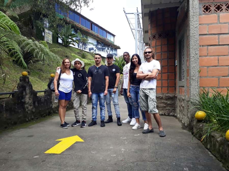 Medellin and Guatape Full Day Pablo Escobar Tour - The Private Boat Ride to La Manuela: What You See From the Water
