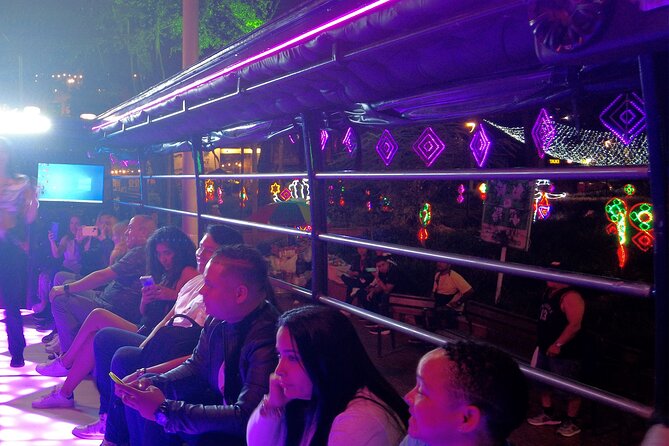 Medellin Beer Party Bus - Medellín Beer Party Bus: Nightlife, DJ Beats, and Short Stops