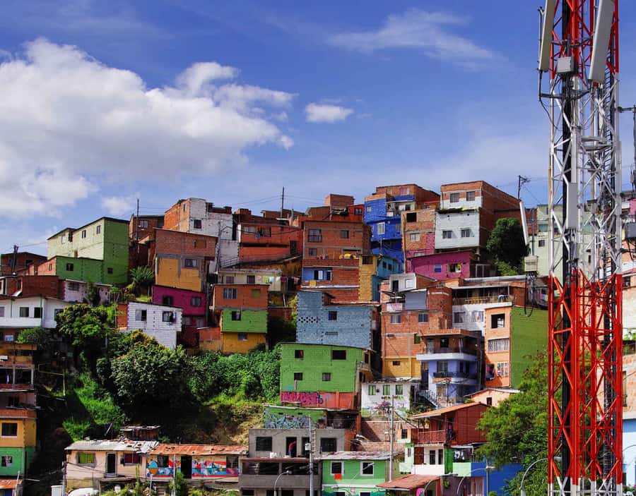 Medellín City Tour and Comuna 13 Experience - Parque de los Deseos: A Quick Break Built Into the Day