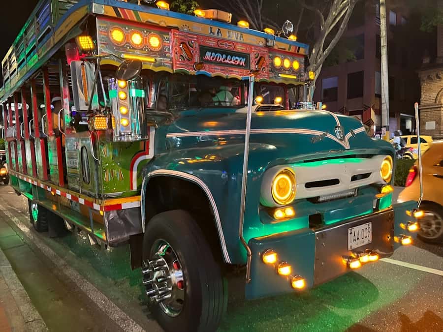MEDELLIN: CITY TOUR CITY NIGHT TOUR + OPEN BAR - Key Highlights You Will Feel Right Away