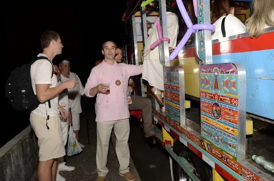 MEDELLIN: CITY TOUR CITY NIGHT TOUR + OPEN BAR - Should You Book This Medellín Night Tour?