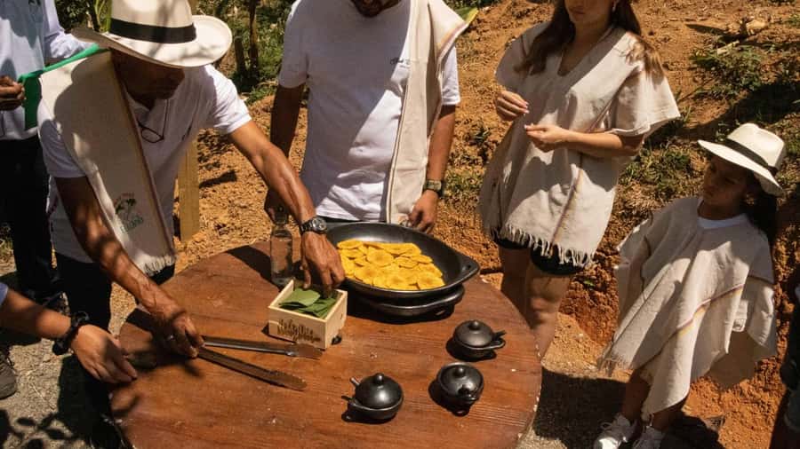 Medellin: Coffee and fruit tour - The farm welcome: poncho pride, photo stops, and hands-on attitude