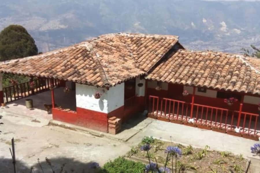 Medellin: Coffee Farm Tour & Spa with Overnight Glamping - Coffee Temazcal Steam Bath: Heat, Steam, and Coffee