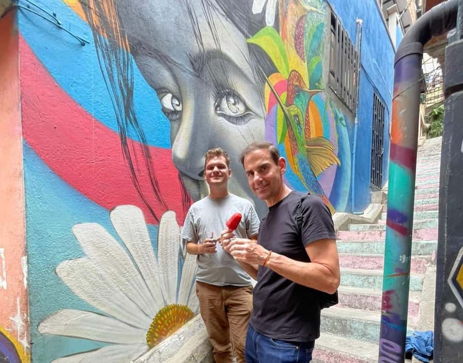 Medellín: Comuna 13 District Tour with Cable Car Ride - Why Comuna 13 feels like more than a graffiti stop
