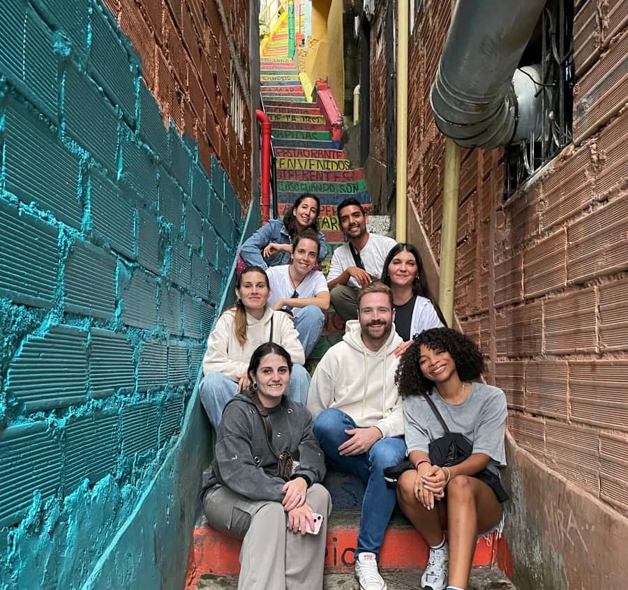 Medellín: Comuna 13 (Graffitour) Discover the Transformation - The best viewpoint moment for night views