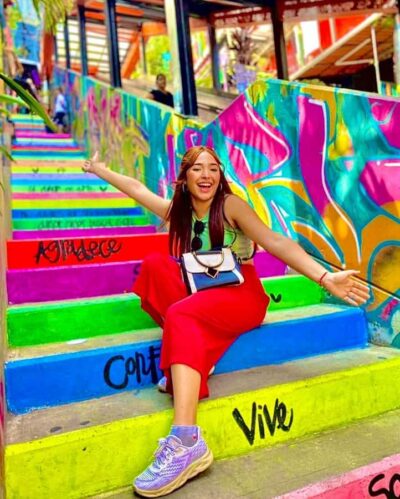Comuna 13 Graffiti Tour with Street Food