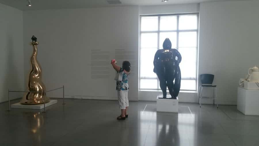 Medellín: Cultural City & Museum Tour - Museum of Antioquia: art context you can actually use