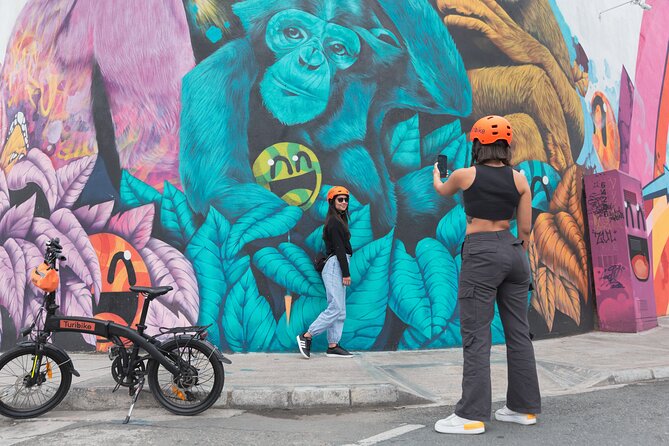 Medellín Essential: history & local life on E-bike - The snacks, coffee, and fruit juice that keep the pace easy